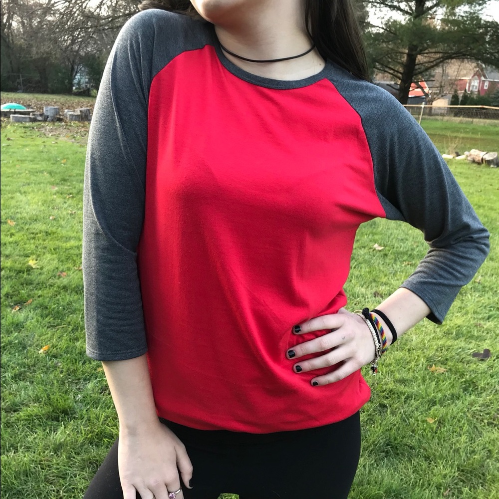 mid sleeve shirt